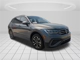 Used 2022 Volkswagen Tiguan S image 2