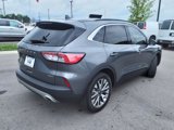 Used 2022 Ford Escape Titanium image 3