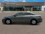 New 2024 Hyundai Elantra SE image 3