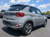 Used 2022 Hyundai Venue Limited image 4