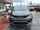 Used 2017 Chrysler Pacifica Limited w/ UConnect Theater Package image 2