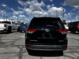 Used 2018 Toyota Highlander XLE image 4