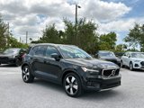 Used 2021 Volvo XC40 T4 Momentum w/ Protection Package Premier image 2