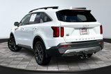 Used 2022 Kia Sorento SX Prestige image 2