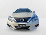 Used 2017 Nissan Altima 2.5 SV image 2