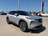 Used 2021 Nissan Rogue SV image 2