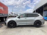 Used 2021 Volkswagen Tiguan SE R-Line w/ 3rd Row Seat Package image 5