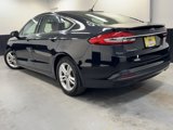 Used 2018 Ford Fusion SE w/ Fusion SE Technology Package image 5