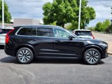 Certified 2022 Volvo XC90 T6 Momentum w/ Climate Package image 2