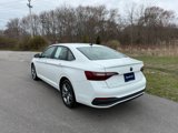 Certified 2024 Volkswagen Jetta SE image 5