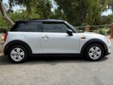 Used 2015 MINI Cooper 2-Door Hardtop image 3