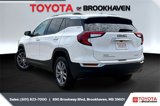 Used 2024 GMC Terrain SLT image 2