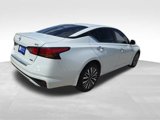 Used 2023 Nissan Altima 2.5 SV w/ SV Premium Package image 6