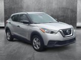 Used 2020 Nissan Kicks S image 3