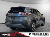 Used 2023 Nissan Rogue SV image 3