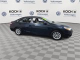 Used 2017 Toyota Camry SE image 2