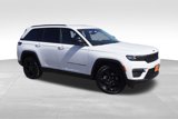 Certified 2023 Jeep Grand Cherokee Limited w/ Black Appearance Package image 3