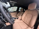 Used 2025 Porsche Macan image 5
