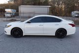 Used 2017 Nissan Altima 2.5 SR w/ Midnight Edition Package image 4