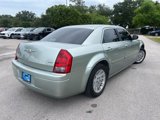 Used 2005 Chrysler 300 image 5