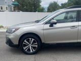 Used 2018 Subaru Outback 2.5i Limited image 2