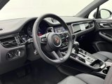 Certified 2025 Porsche Macan image 4