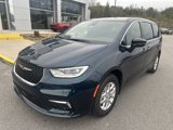 New 2025 Chrysler Pacifica Select image 2