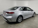 Used 2022 Toyota Corolla LE image 3
