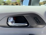 Used 2022 Chrysler Pacifica Touring-L image 4