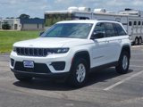 Used 2024 Jeep Grand Cherokee Laredo w/ Trailer Tow Package image 3