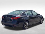 Used 2019 Nissan Altima 2.5 SV image 2
