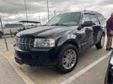 Used 2009 Lincoln Navigator 4WD image 2