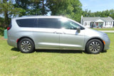 Used 2021 Chrysler Pacifica Touring-L image 5