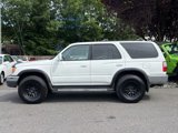 Used 2000 Toyota 4Runner SR5 image 4