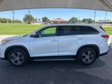 Used 2019 Toyota Highlander LE image 4
