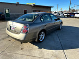 Used 2006 Nissan Altima 3.5 SE w/ (X01) Leather Pkg image 3