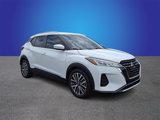 Used 2021 Nissan Kicks SV image 3