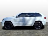 Used 2019 Jeep Grand Cherokee Altitude image 2