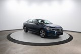 Used 2022 Volkswagen Passat 2.0T SE image 2