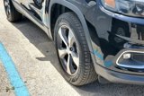 Used 2019 Jeep Cherokee Limited image 4
