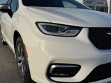 New 2025 Chrysler Pacifica Pinnacle image 2