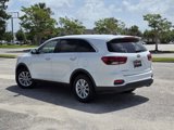 Used 2019 Kia Sorento LX image 4