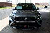 Used 2023 Volkswagen Taos SE image 2
