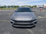 Used 2024 Hyundai Elantra SE image 2