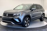 Certified 2024 Volkswagen Taos SE image 2