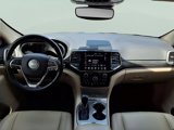 Used 2021 Jeep Grand Cherokee Limited image 3