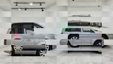 Used 2013 Chrysler Town & Country Touring image 3