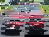 Used 2018 Volkswagen Tiguan SEL image 2
