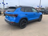 New 2025 Volkswagen Taos SE image 4