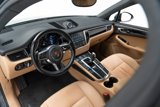 Certified 2017 Porsche Macan image 4